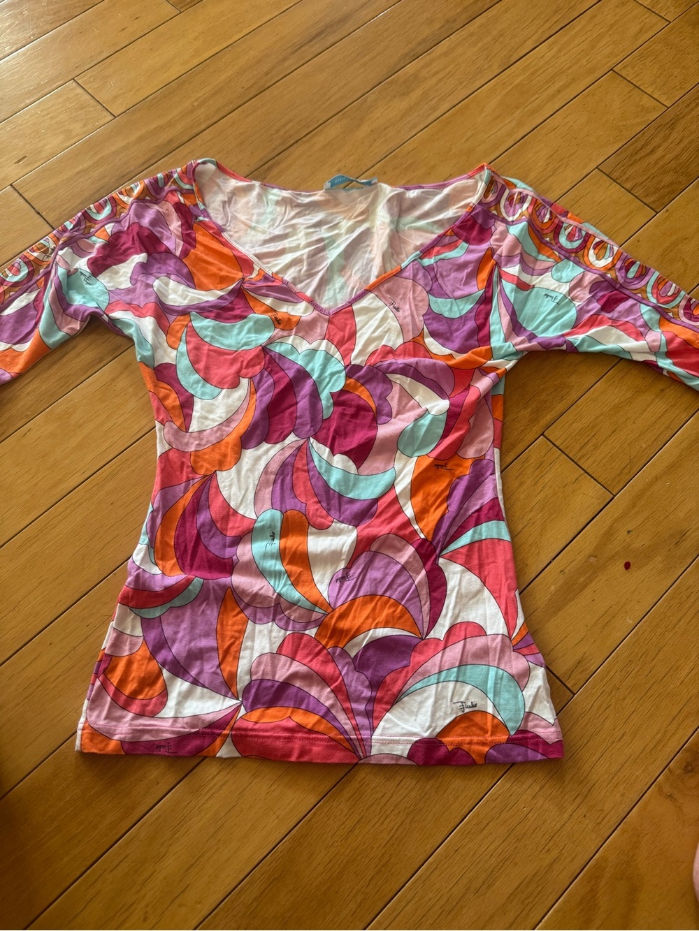 Vibrant Multi-Color Scoop Neck Women’s Top Emilio pucci